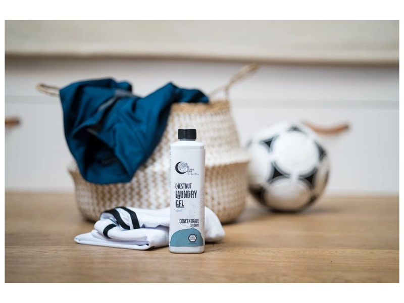 Detergent Eco Concentrat pentru Echipamente Sportive cu Castane și Eucalipt 500 ml, TerraGaia